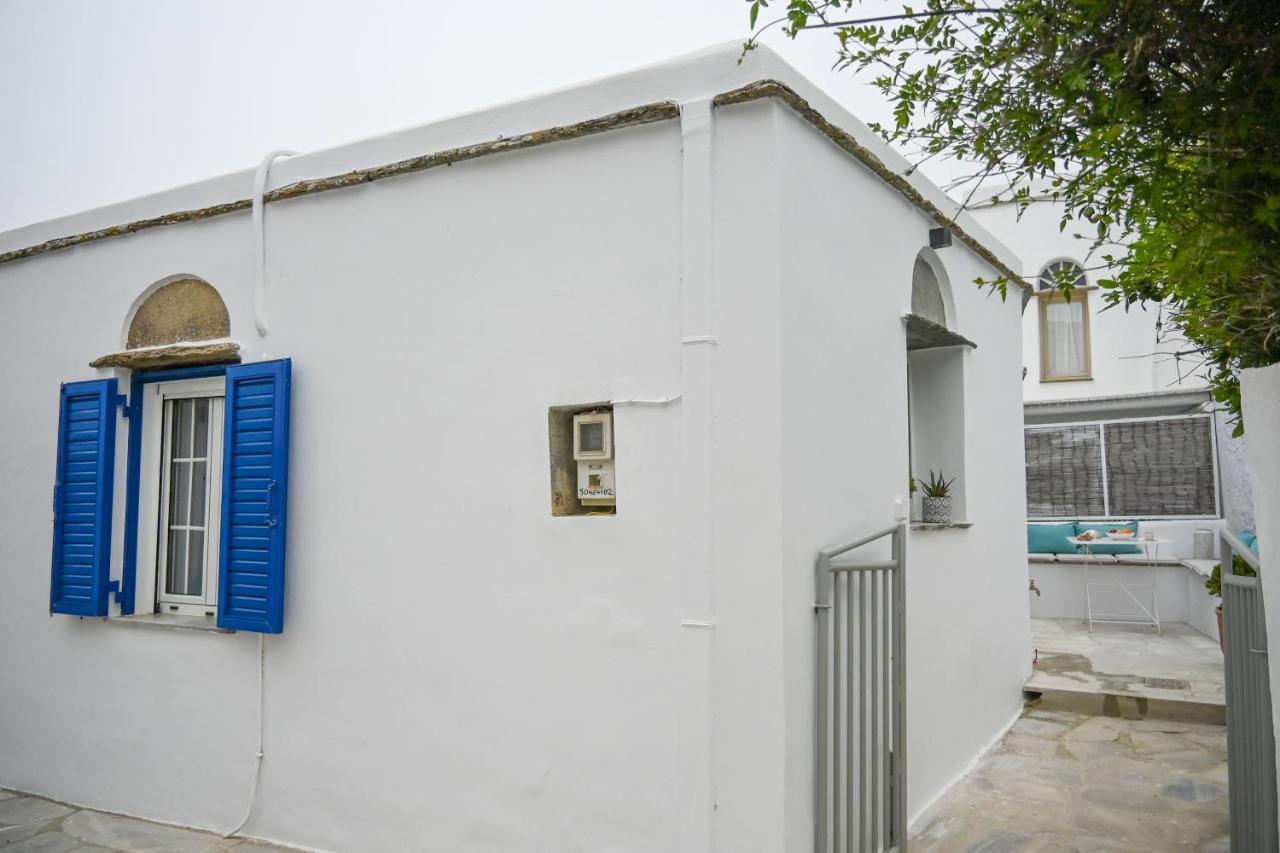 Mikro Thama Kambos  Luaran gambar